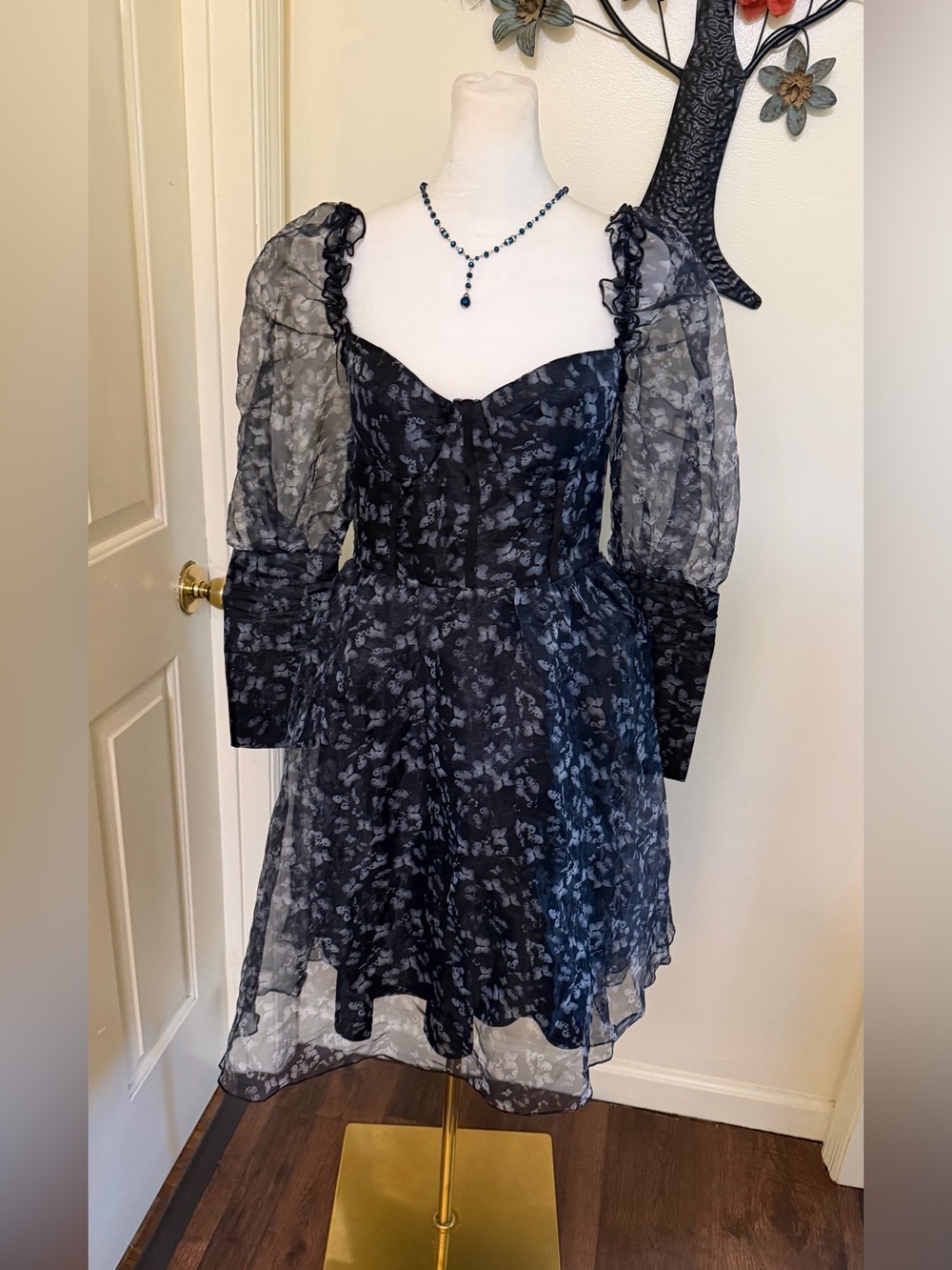 Sheer Puff-lantern Sleeve butterfly print Midi Dress by Missord - Picture 3 of 13